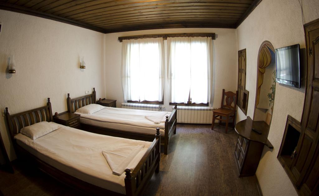 Отель Petko Takov'S House Смолян Экстерьер фото